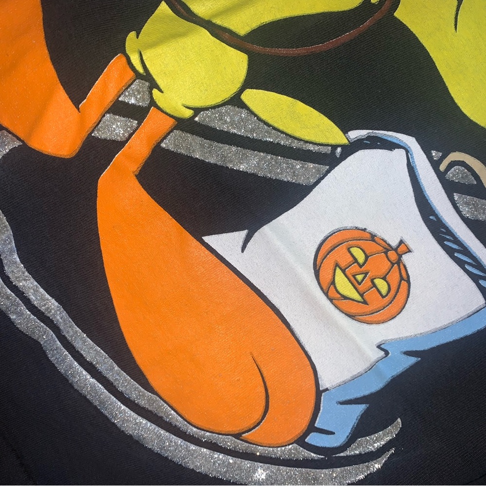 VINTAGE Looney Tunes | Trick or Treat Tweety Bird shirt - Picture 6 of 10
